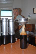 fidencio anaya with extracted coffee, similar to espresso