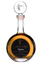 Señor Rio Tequila - Añejo bottle presentation 2011